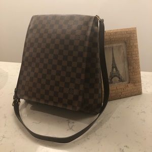 Authentic Used Louis Vuitton Musette Salsa Damier